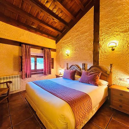 Posada Real De Carreteros Casarejos Ngoại thất bức ảnh
