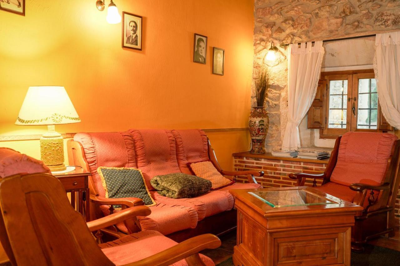 Posada Real De Carreteros Casarejos Ngoại thất bức ảnh